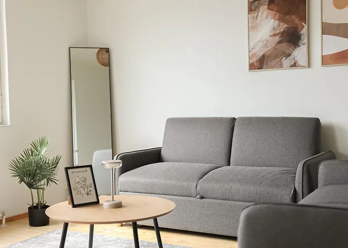 Riverside 아파트 *